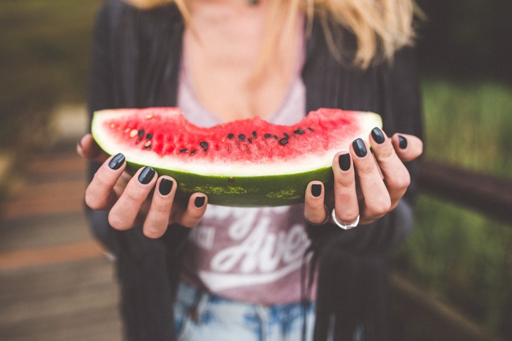 Al momento stai visualizzando Frutta come sostituto del pasto?!?