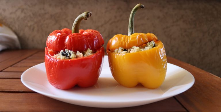 Peperoni ripieni di cous cous al pesto