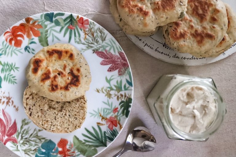 Le focaccine allo yogurt che si cuociono in padella
