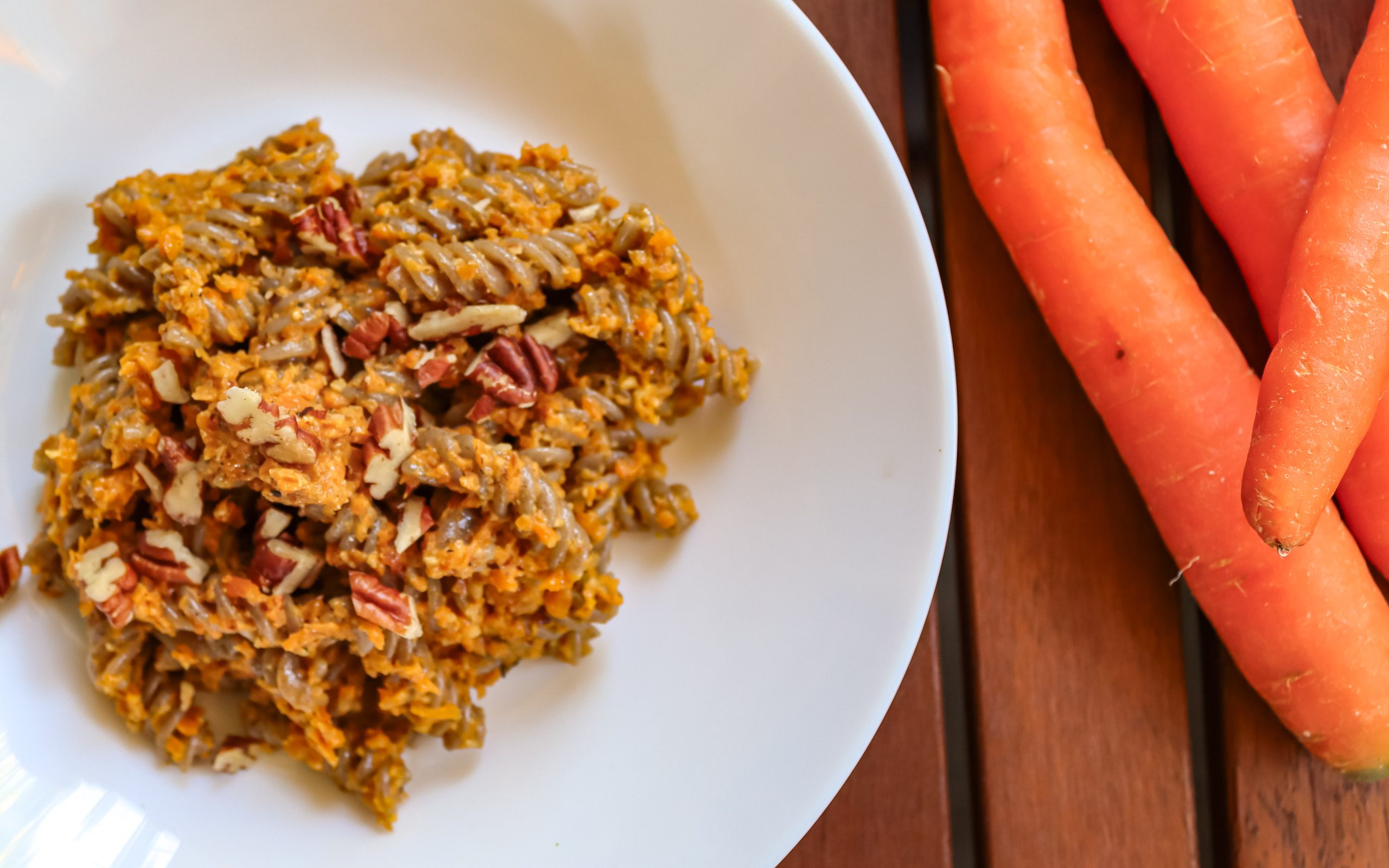 Pesto di carote e noci pecan