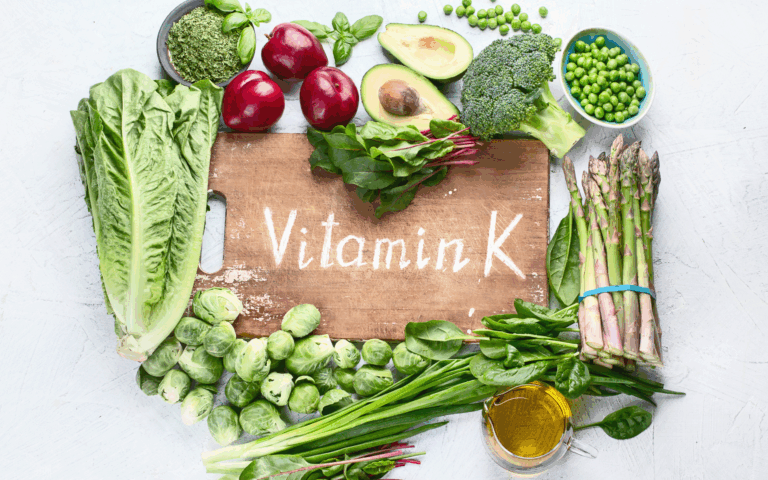 Vitamina K: la vitamina della coagulazione che protegge ossa e cuore